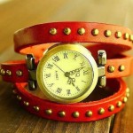 Montre watch Wrap Bracelet Cuir Studded clous Rouge leather